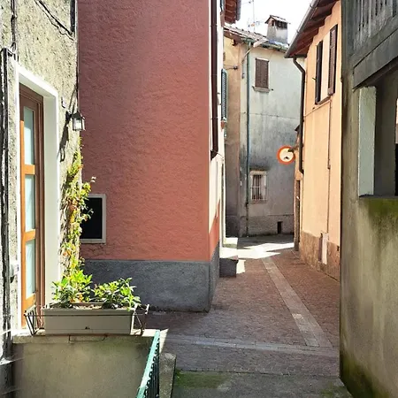 Casa N 61 Apartment Dervio